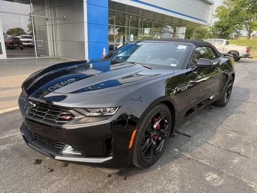 2021 Chevrolet Camaro RWD Convertible LT1