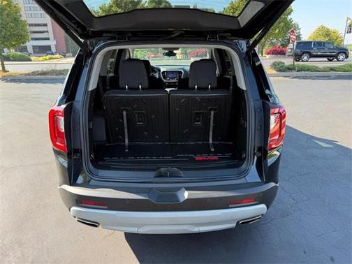 2023 GMC Acadia AWD SLE