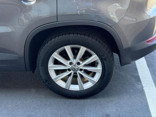 2018 Volkswagen Tiguan Limited 2.0T