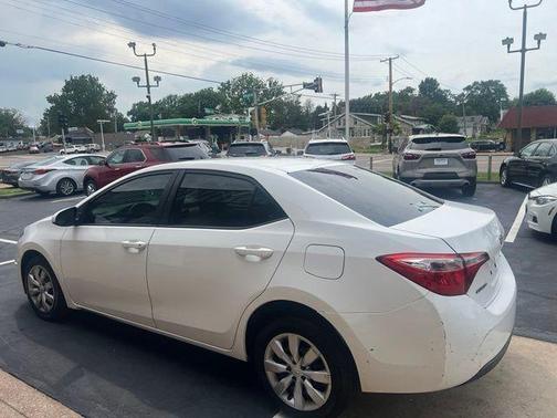 Super White 2014 Toyota Corolla LE
