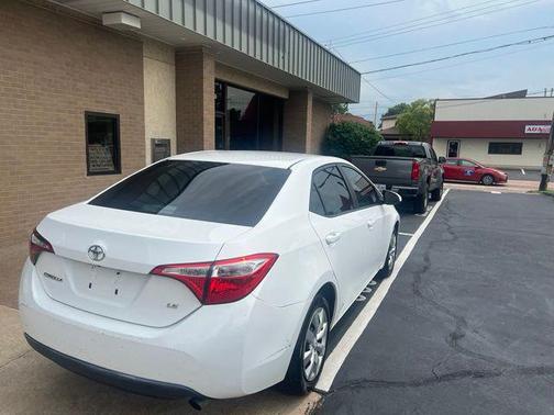 Super White 2014 Toyota Corolla LE