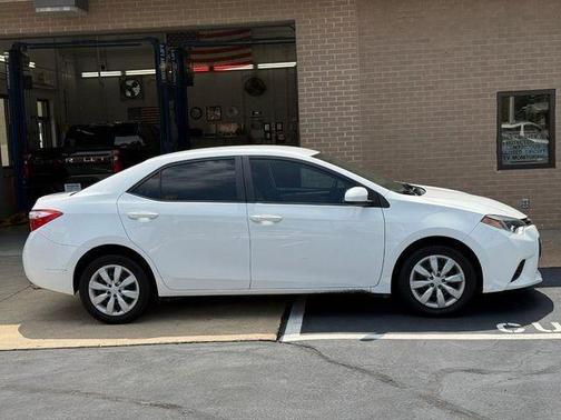 Super White 2014 Toyota Corolla LE