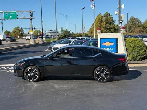 2024 Nissan Altima SR FWD
