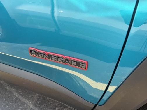 2021 Jeep Renegade Trailhawk