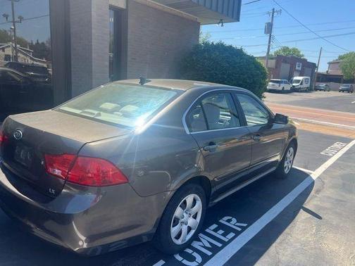 Metal Bronze 2010 Kia Optima LX