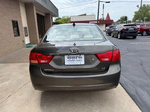 Metal Bronze 2010 Kia Optima LX