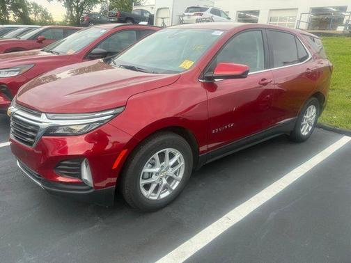 Radiant Red Tintcoat 2024 Chevrolet Equinox 1LT