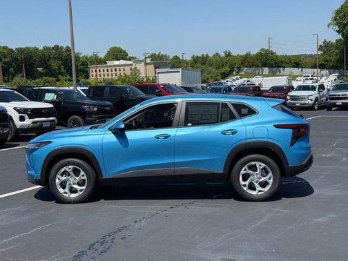 Marina Blue Metallic 2026 Chevrolet Trax LS