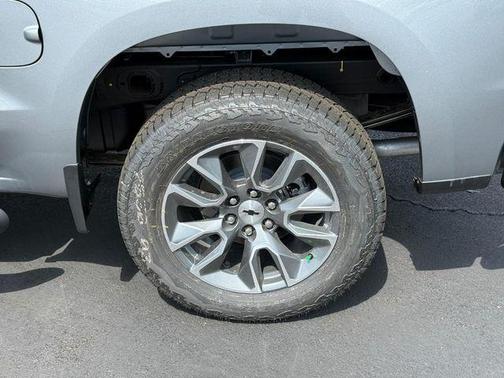 Sterling Gray Metallic 2026 Chevrolet Silverado 1500 RST