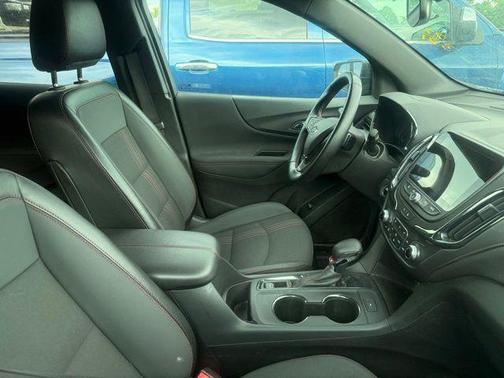 Mosaic Black Metallic 2024 Chevrolet Equinox FWD RS