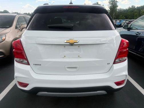 Summit White 2018 Chevrolet Trax LT
