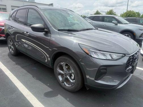 Gray Metallic 2025 Ford Escape ST-Line