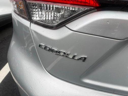 Classic Silver Metallic 2024 Toyota Corolla LE