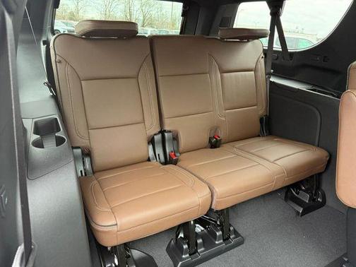 2026 Chevrolet Suburban High Country, 4WD