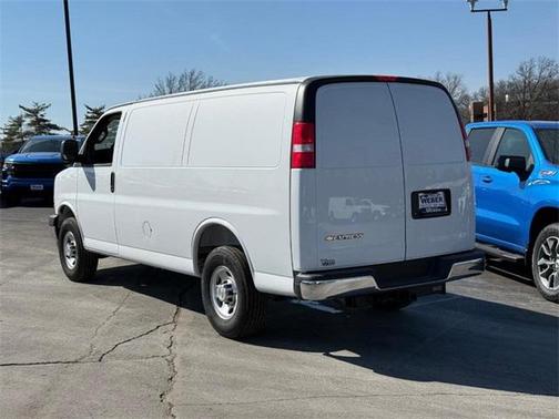 2025 Chevrolet Express 2500 RWD 2500 Regular Wheelbase WT