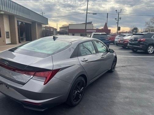 2022 Hyundai ELANTRA HEV Blue