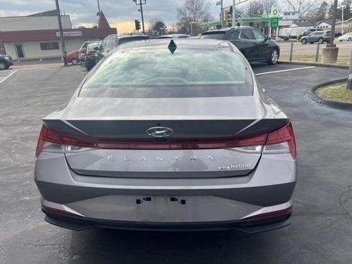 2022 Hyundai ELANTRA HEV Blue