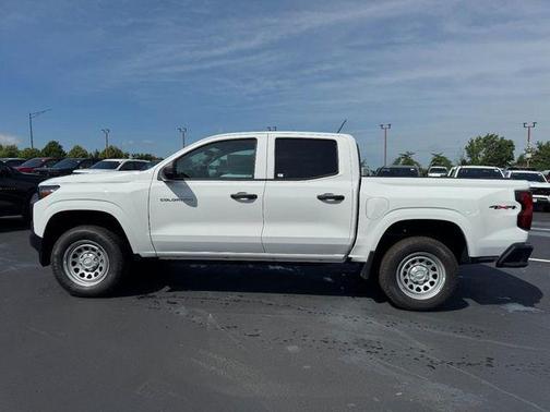 Summit White 2026 Chevrolet Colorado WT