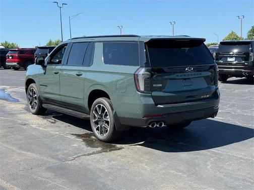 2025 Chevrolet Suburban RST