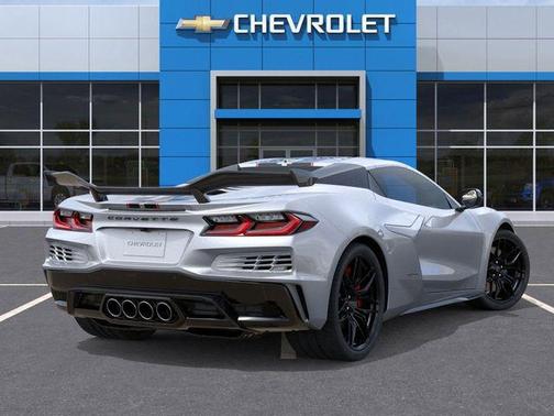 Blade Silver Metallic 2026 Chevrolet Corvette Z06