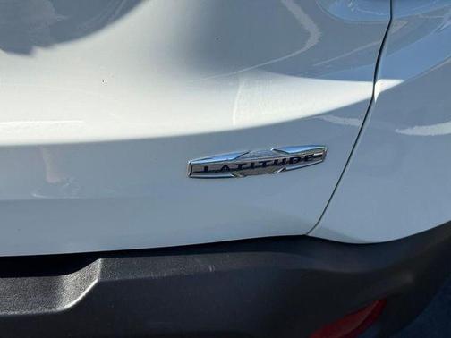 Alpine White Clearcoat 2021 Jeep Renegade Latitude