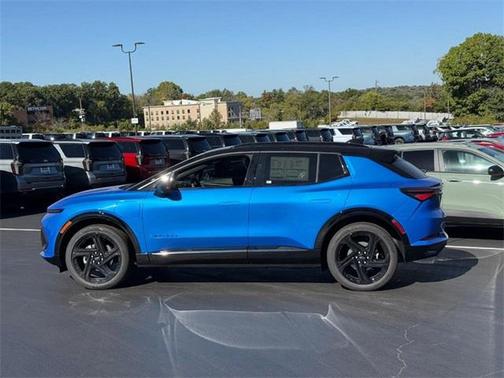 2026 Chevrolet Equinox EV RS