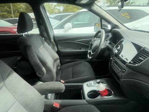 2022 Honda Pilot AWD Sport