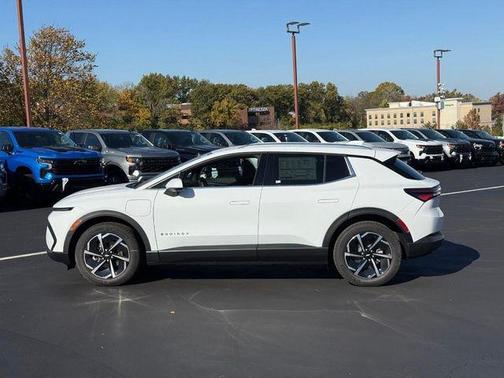 2026 Chevrolet Equinox EV LT