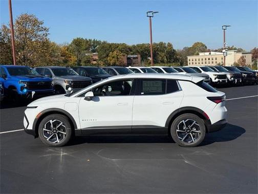 2026 Chevrolet Equinox EV LT