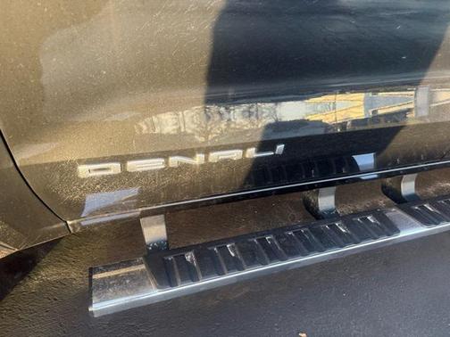 2024 GMC Canyon Denali