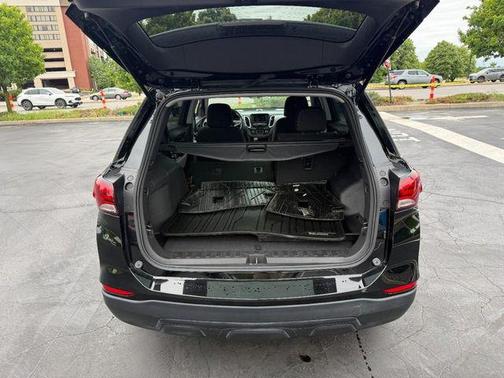 Mosaic Black Metallic 2024 Chevrolet Equinox LS
