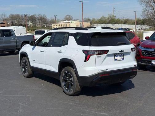 Polar White Tricoat 2026 Chevrolet Equinox FWD RS