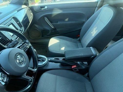 2018 Volkswagen Beetle 2.0T S