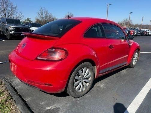 2018 Volkswagen Beetle 2.0T S