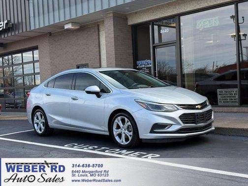Silver Ice Metallic 2018 Chevrolet Cruze Premier