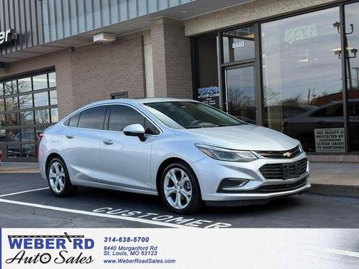 Silver Ice Metallic 2018 Chevrolet Cruze Premier