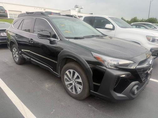 Crystal Black Silica 2024 Subaru Outback Premium