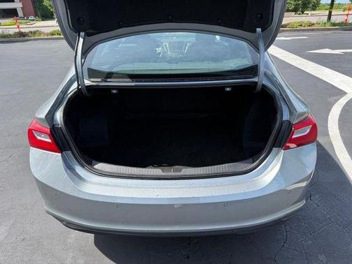 Sterling Gray Metallic 2024 Chevrolet Malibu FWD 1LT