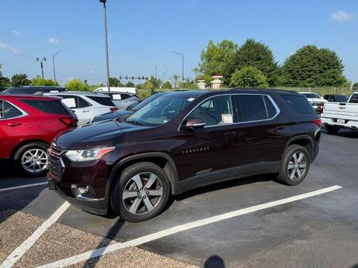 Black Cherry Metallic 2020 Chevrolet Traverse LT Leather