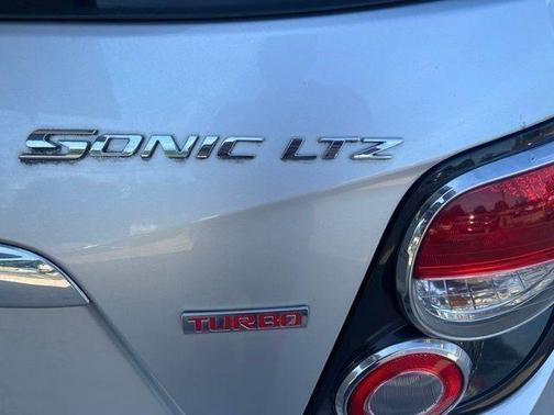 Silver Ice Metallic 2016 Chevrolet Sonic LTZ