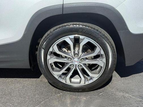 Quicksilver Metallic 2020 GMC Terrain SLT