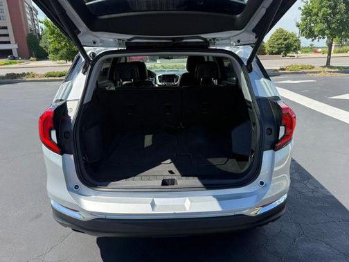 Quicksilver Metallic 2020 GMC Terrain SLT