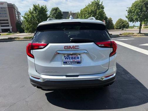 Quicksilver Metallic 2020 GMC Terrain SLT