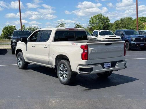 White Sands 2026 Chevrolet Silverado 1500 RST