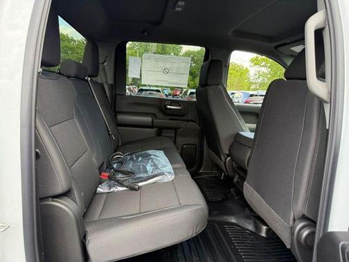 Summit White 2026 Chevrolet Silverado 3500 WT
