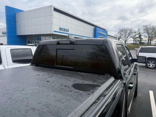 Diamond Black Crystal Pearlcoat 2023 RAM 1500 Limited