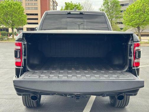 Diamond Black Crystal Pearlcoat 2023 RAM 1500 Limited