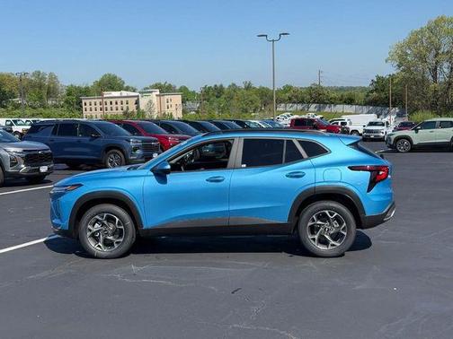 Marina Blue Metallic 2026 Chevrolet Trax LT