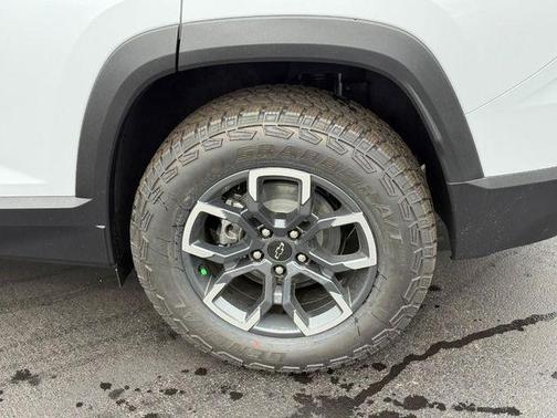 Polar White Tricoat 2026 Chevrolet Equinox AWD ACTIV