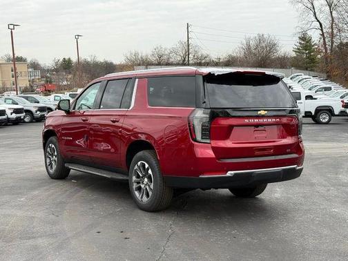2026 Chevrolet Suburban LT